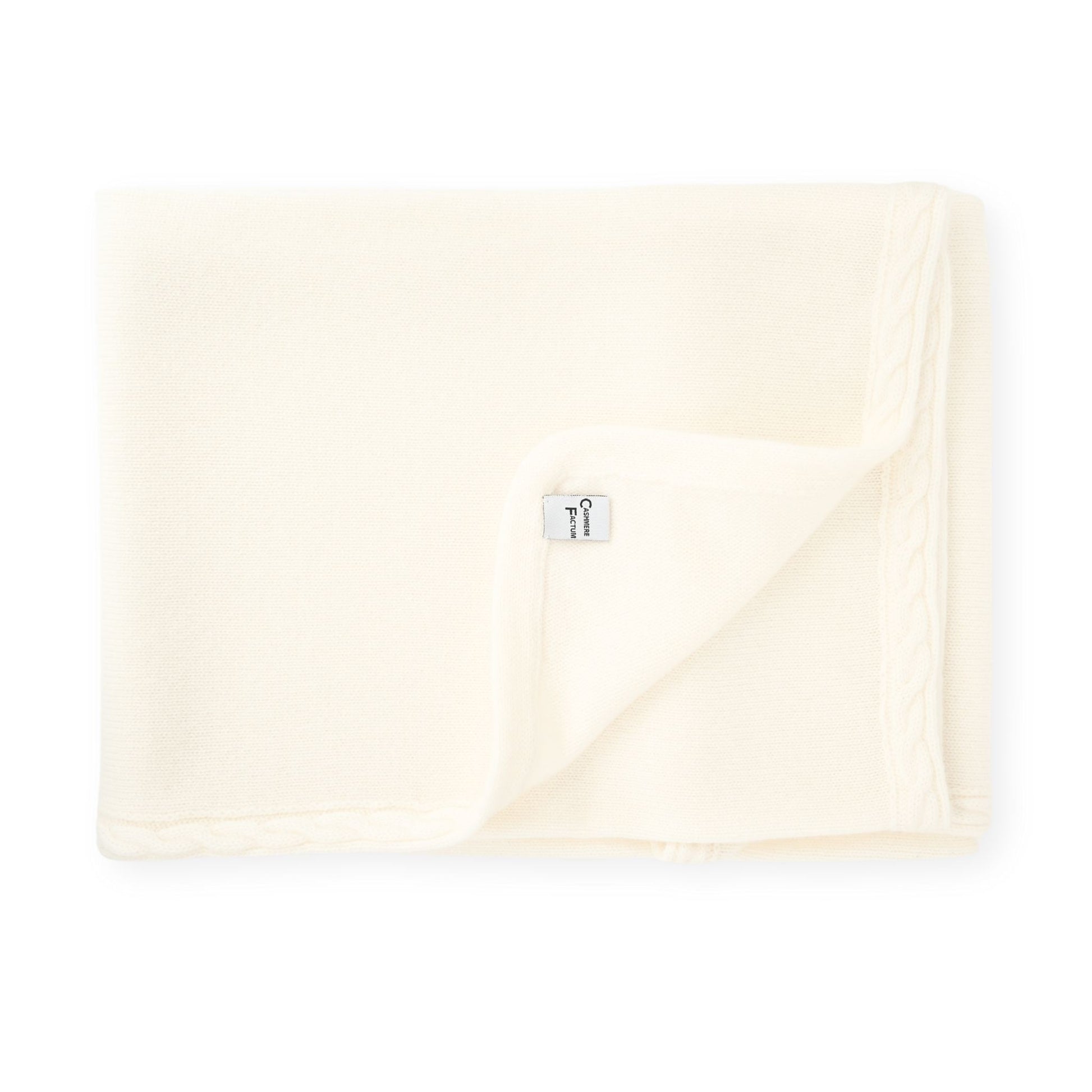 Produktfoto, Kaschmirdecke, Babydecke, Offwhite, glatt_rechts_gestrickt, mit Zopfrand als Abschlusskante, 80x85 cm, 100 % Cashmere
