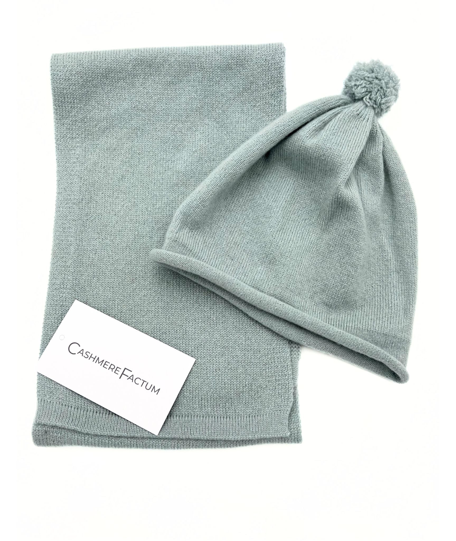 Cashmeremütze_Cashmereschal_glattrechtsgestrickt_mintgrünpudrig_babies