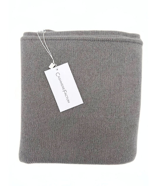 Kaschmirschal_flauschig_warmesGrau_glattrechtsgestrickt